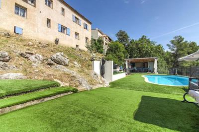 Propriété - 193 m² - 7 pièces