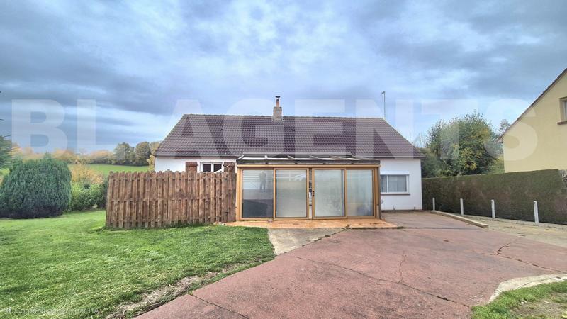 Maison traditionnelle - 132 m² - 5 pièces