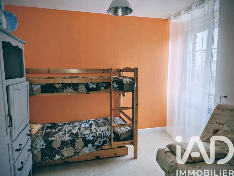 Maison - 214 m² - 8 pièces