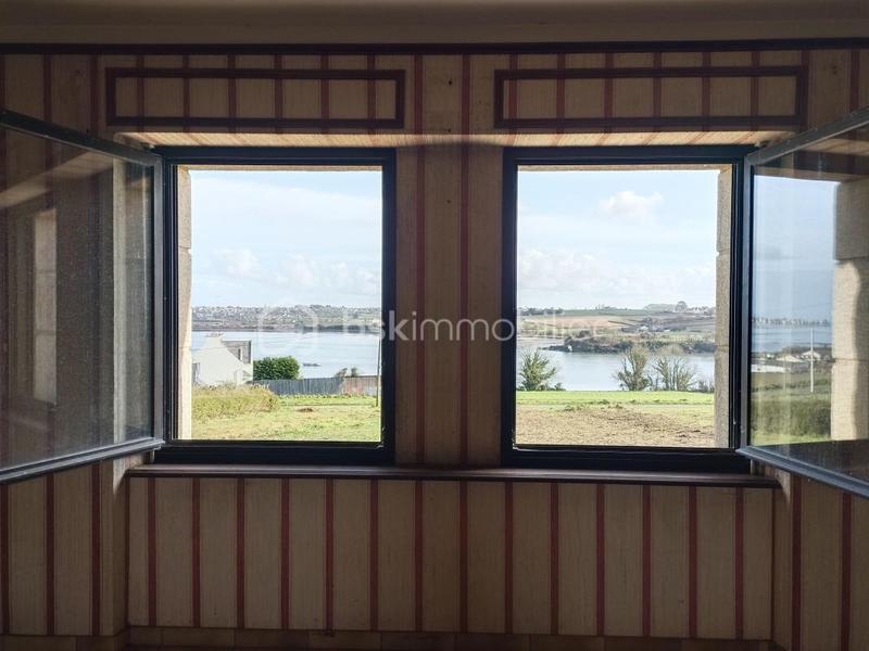 Maison en pierre - 137 m² - 6 pièces