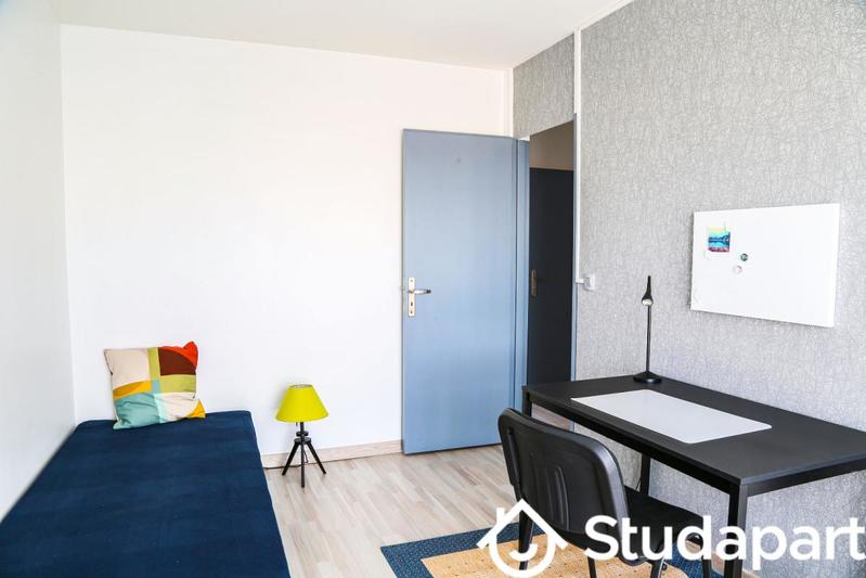 Chambre - 12 m² - 1 pièce