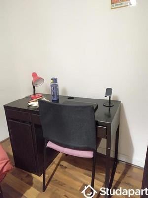 Chambre - 10 m² - 1 pièce