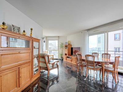 Appartement - 105 m² - 5 pièces