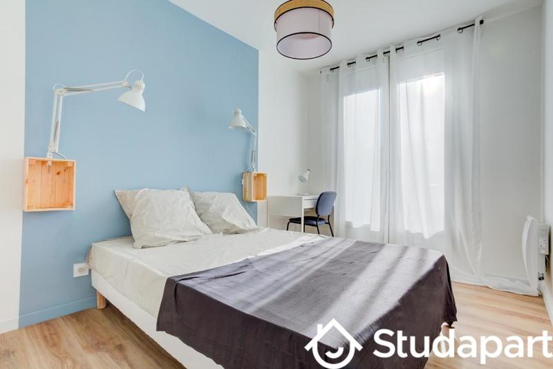 Chambre - 10 m² - 1 pièce