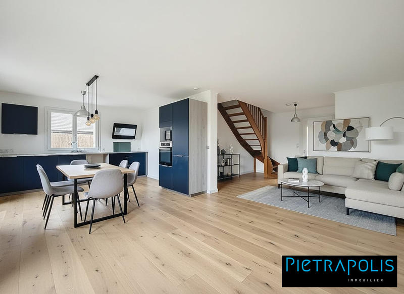 Maison - 135 m² - 6 pièces