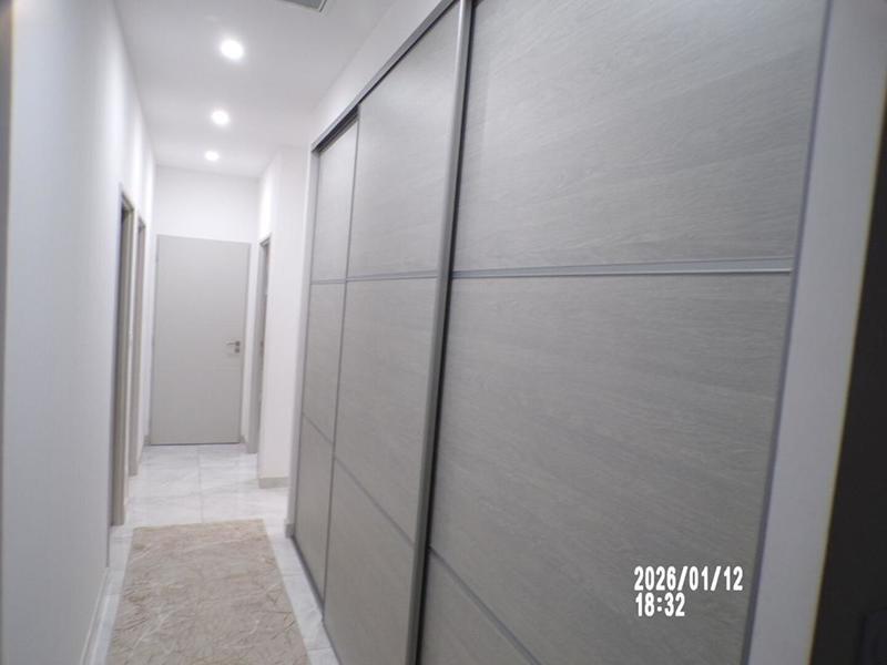 Maison - 121 m² - 5 pièces