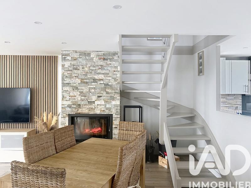 Maison - 105 m² - 5 pièces