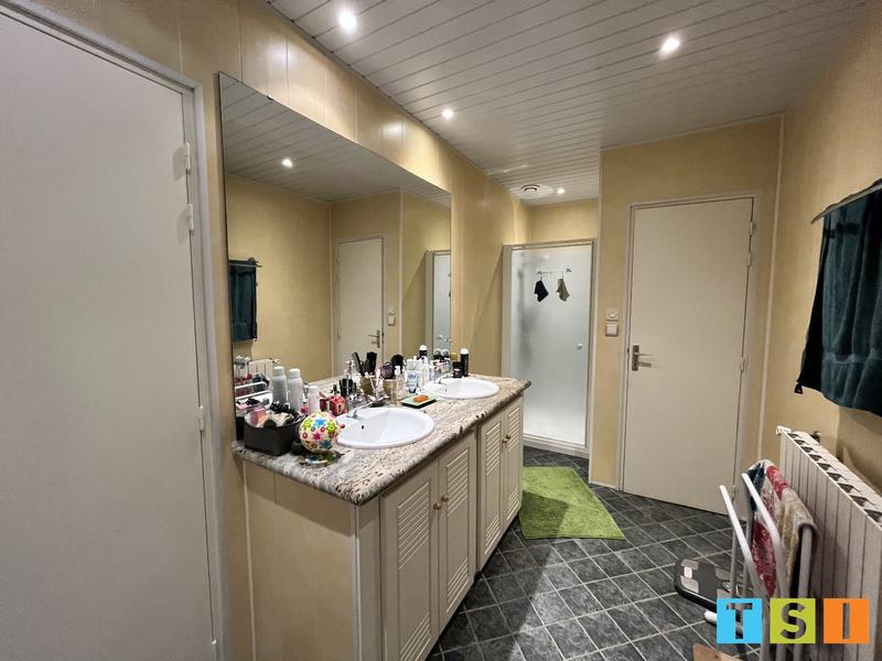 Maison de ville - 239 m² - 8 pièces