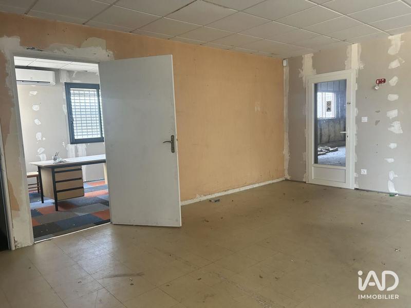 Local commercial - 2 000 m²