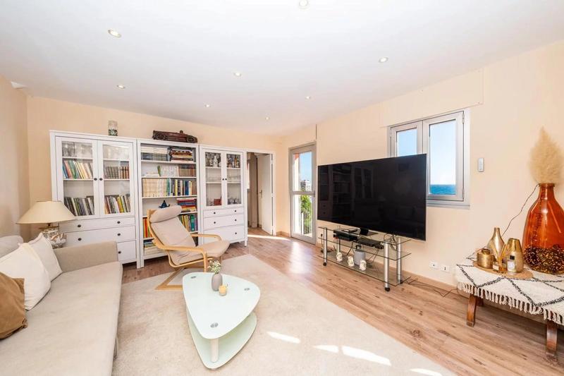 Appartement - 80 m² - 4 pièces