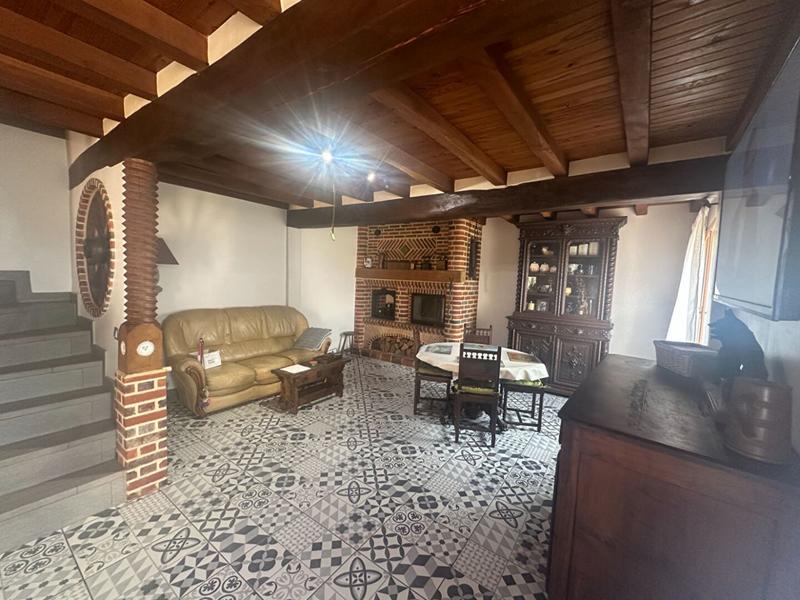 Maison - 93 m² - 5 pièces