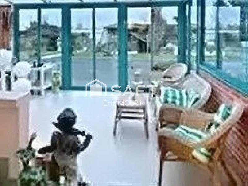 Maison - 265 m² - 10 pièces