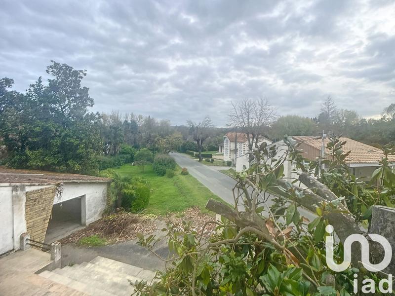 Maison de village - 240 m² - 17 pièces