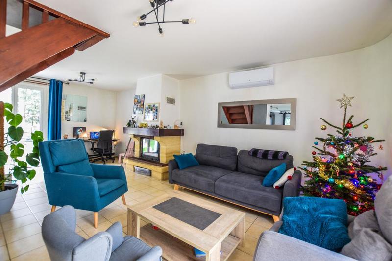 Maison - 100 m² - 4 pièces