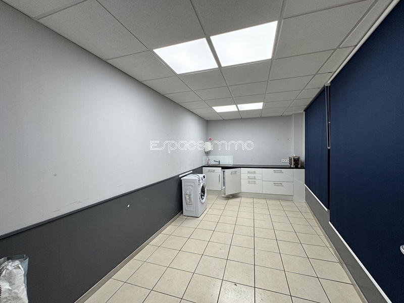 Local commercial - 227 m²