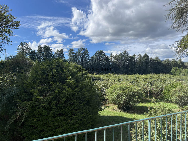 Bastide - 300 m² - 1 pièce