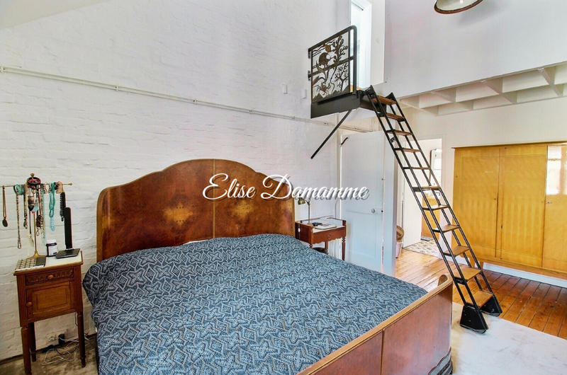 Maison - 227 m² - 8 pièces