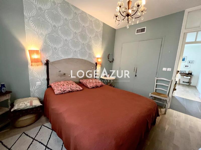 Appartement - 82 m² - 3 pièces