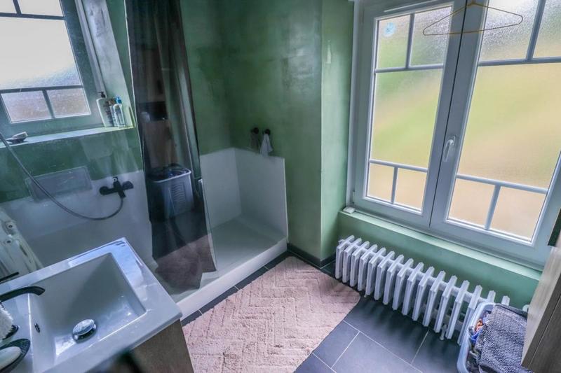 Maison - 121 m² - 6 pièces