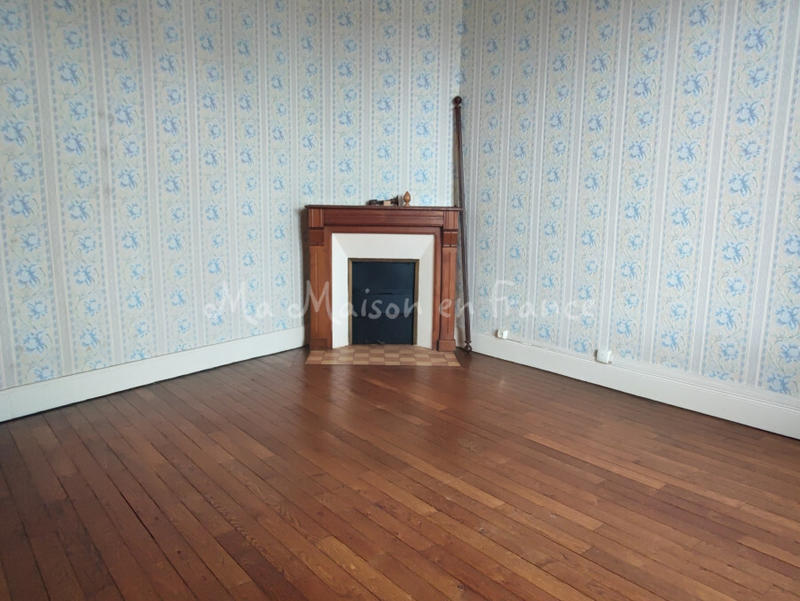 Maison - 85 m² - 5 pièces