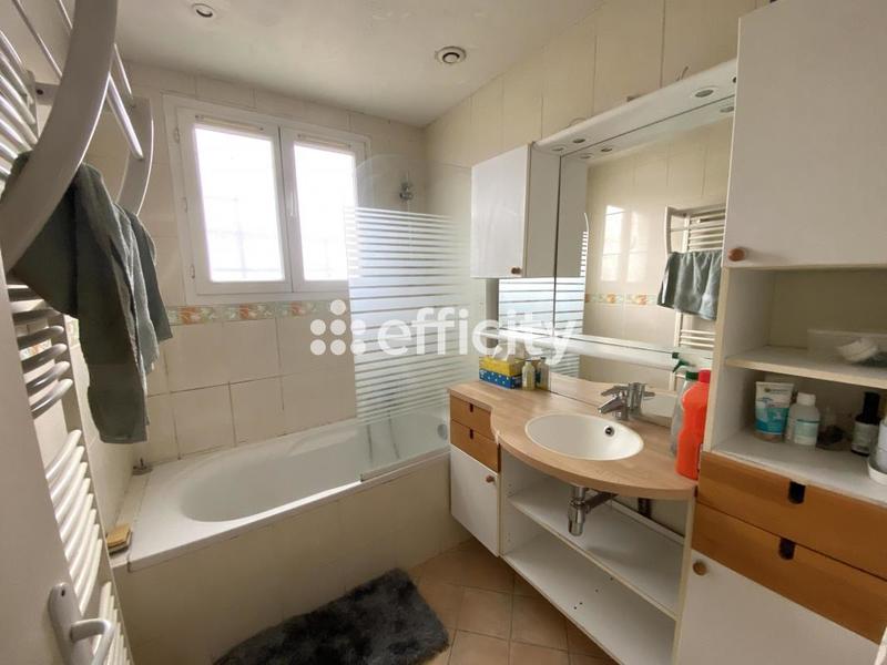 Appartement - 89 m² - 5 pièces