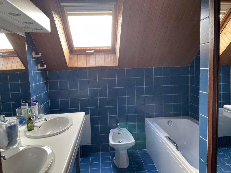 Maison - 195 m² - 8 pièces