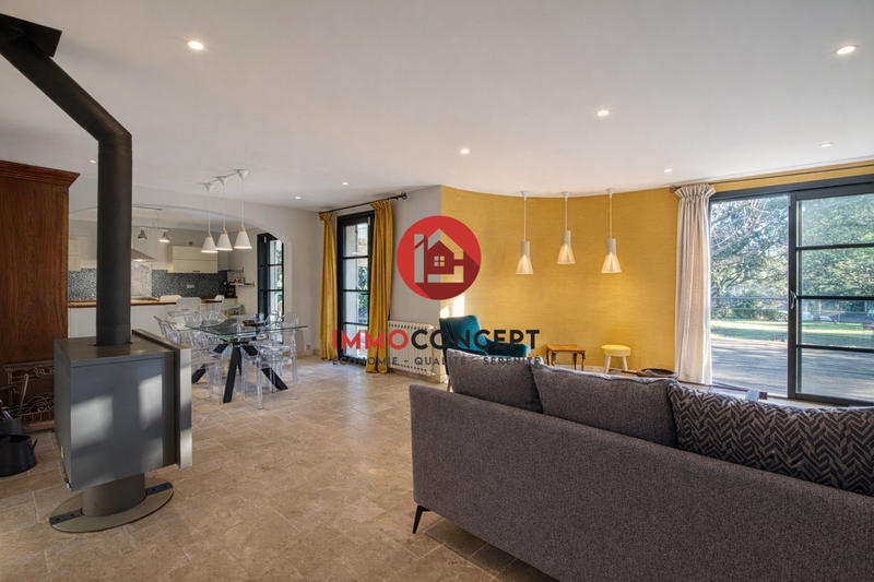 Villa - 260 m² - 7 pièces