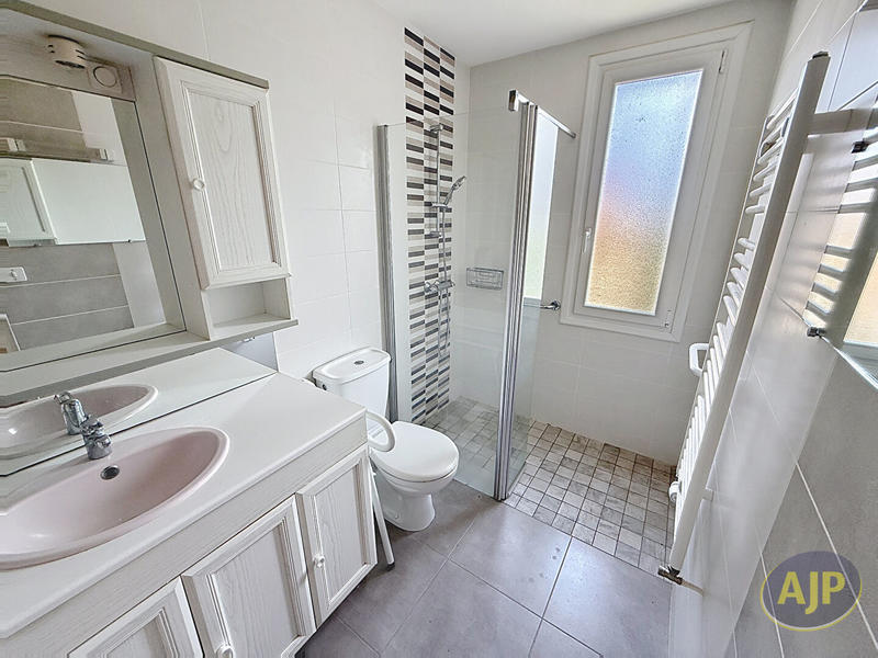 Maison - 91 m² - 5 pièces