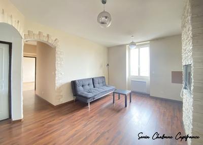 Appartement - 75 m² - 3 pièces