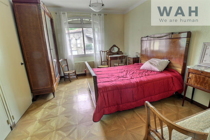 Villa - 364 m² - 9 pièces