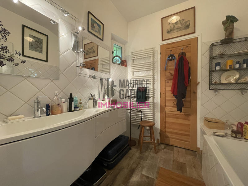 Maison - 148 m² - 5 pièces