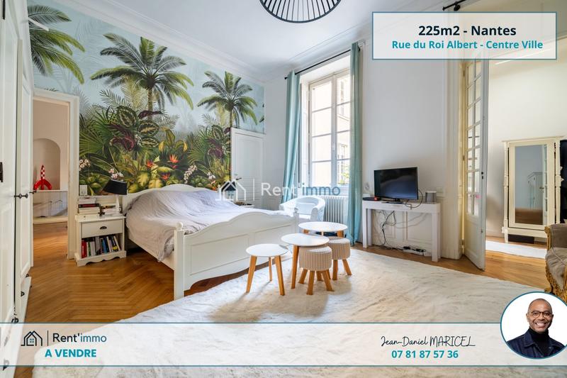 Appartement - 225 m² - 7 pièces