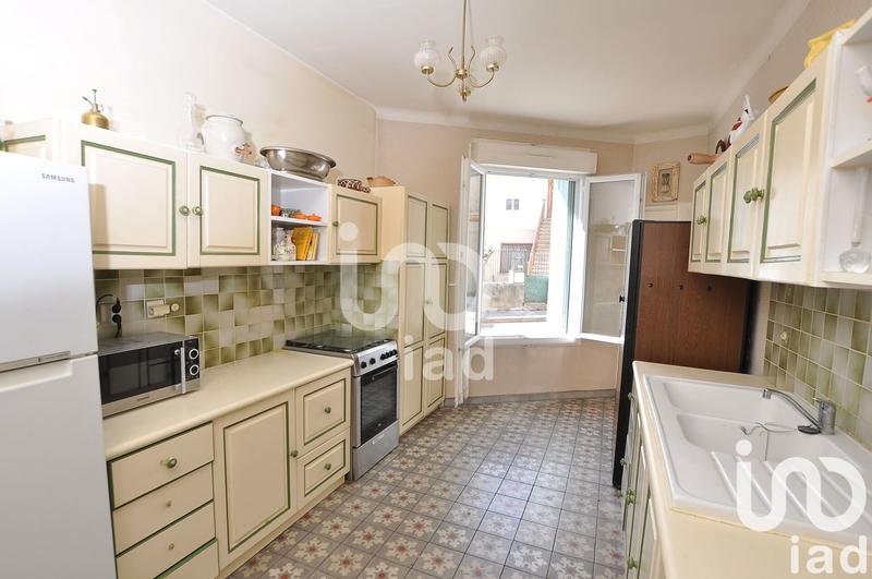 Maison de village - 311 m² - 8 pièces