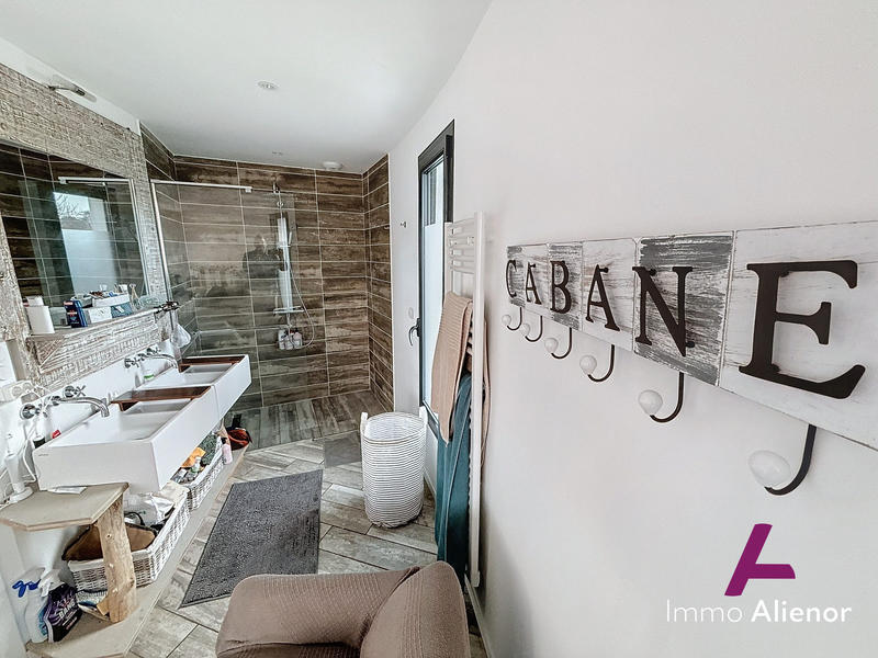 Villa - 130 m² - 5 pièces