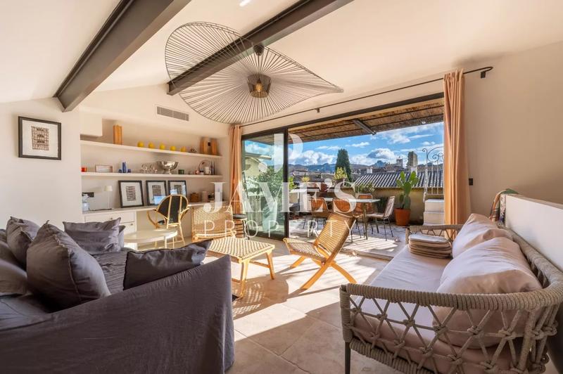 Maison - 190 m² - 7 pièces