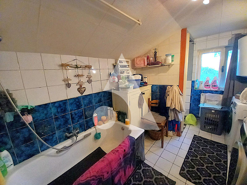 Maison - 103 m² - 7 pièces