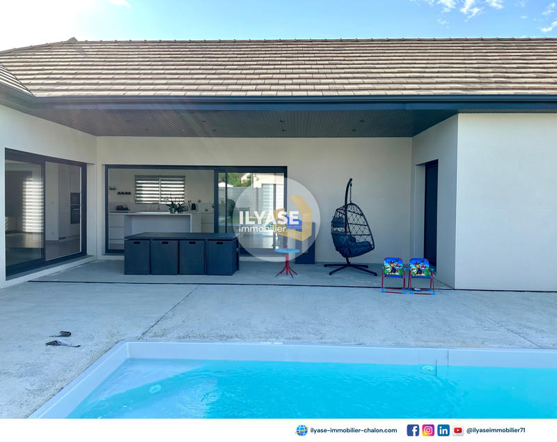 Maison - 130 m² - 4 pièces