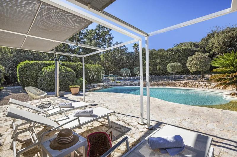 Maison - 227 m² - 8 pièces