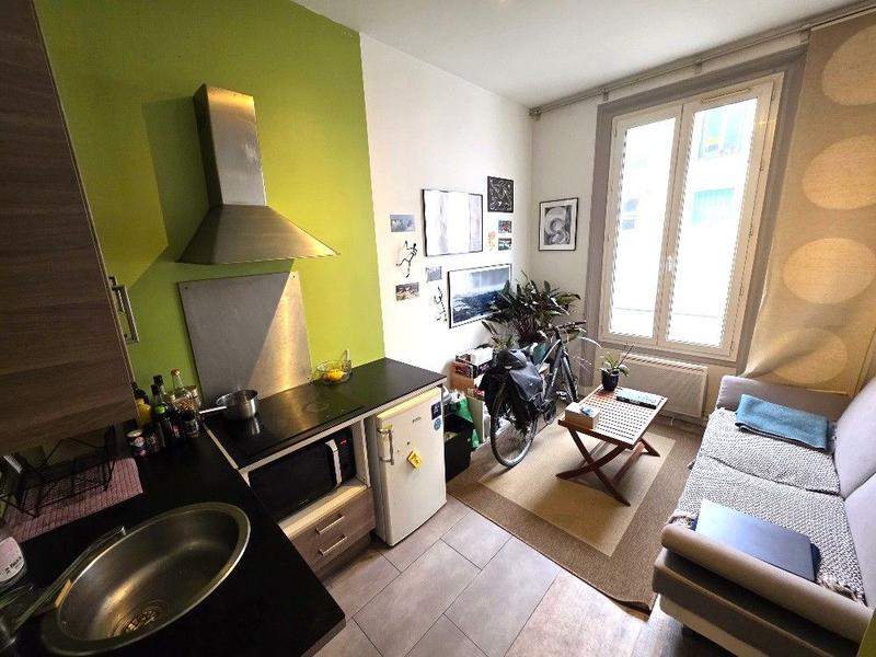 Studio - 23 m² - 2 pièces