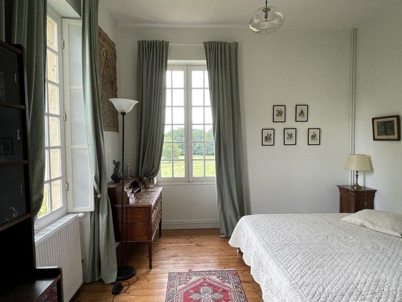 Maison - 234 m² - 6 pièces