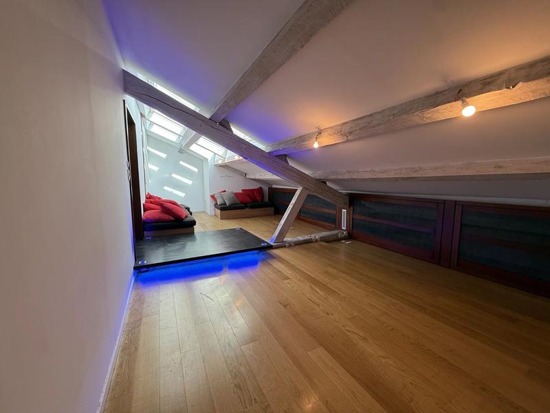 Appartement - 152 m² - 4 pièces