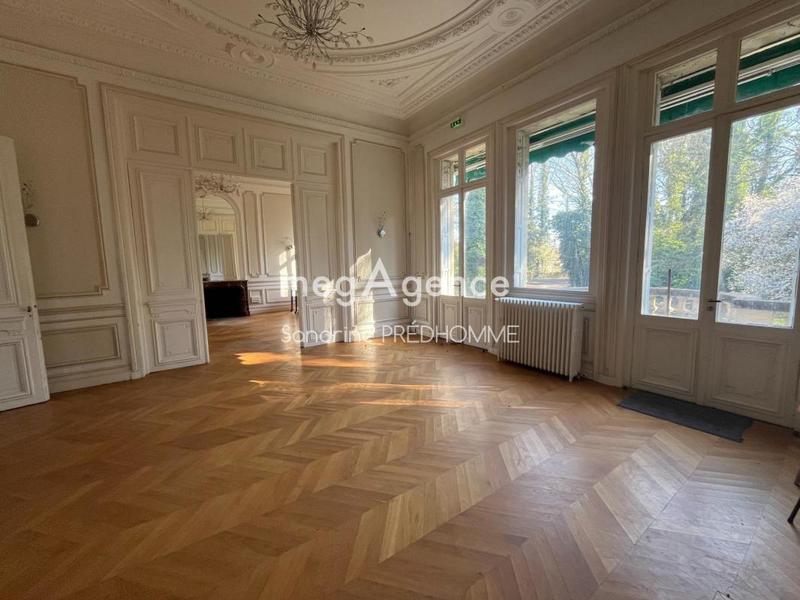 Bureau - 550 m² - 17 pièces