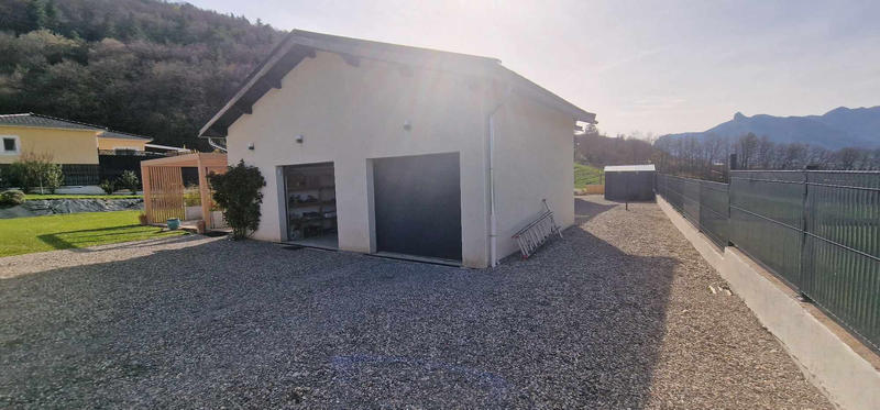 Villa - 152 m² - 6 pièces