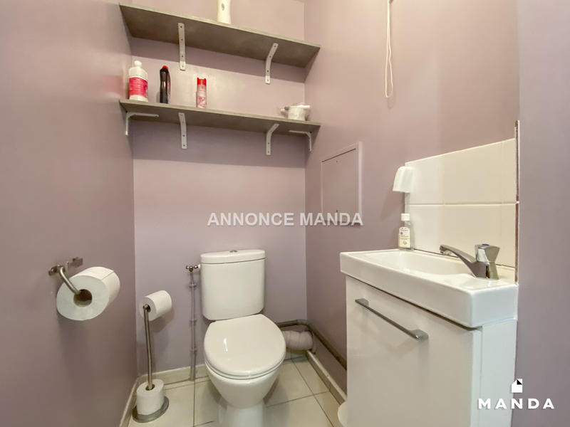 Chambre - 11 m² - 4 pièces