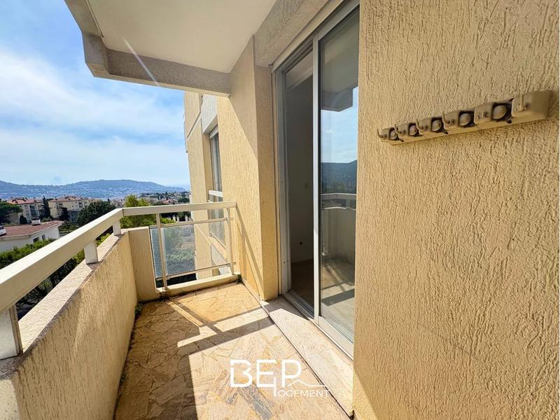 Appartement - 85 m² - 3 pièces