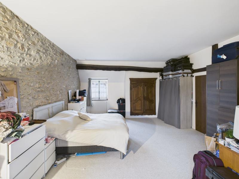 Maison - 600 m² - 7 pièces