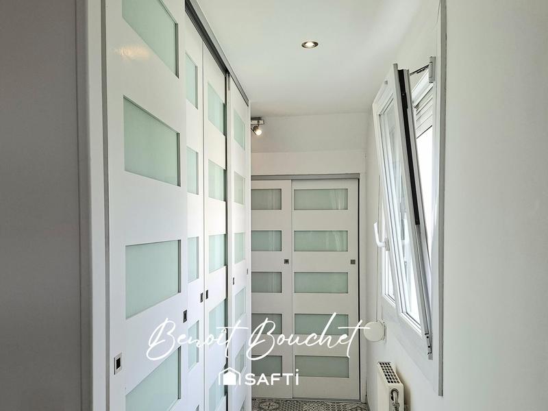 Maison - 217 m² - 8 pièces