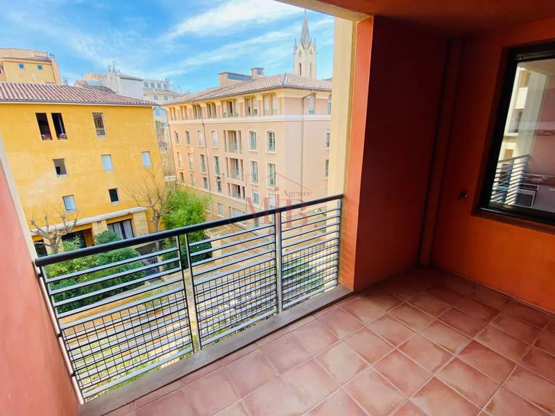 Appartement - 55 m² - 3 pièces