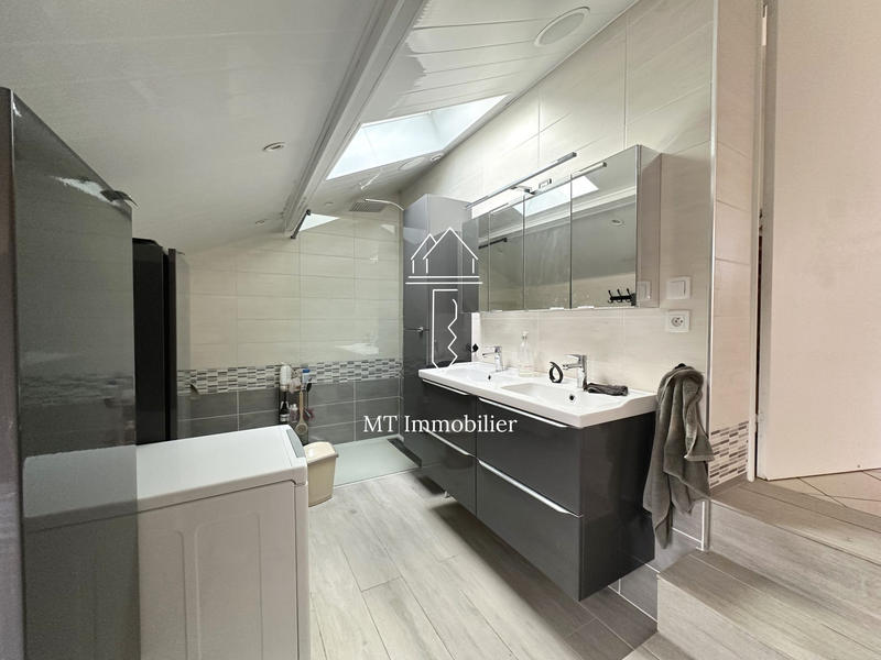 Maison - 148 m² - 5 pièces