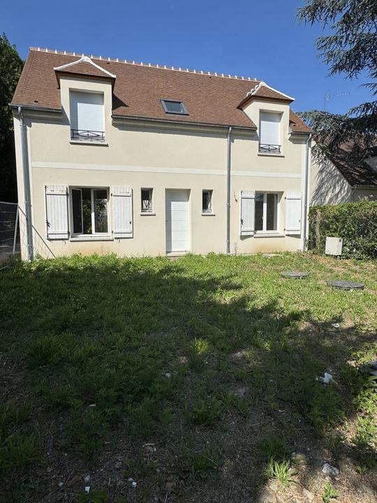 Maison traditionnelle - 115 m² - 5 pièces